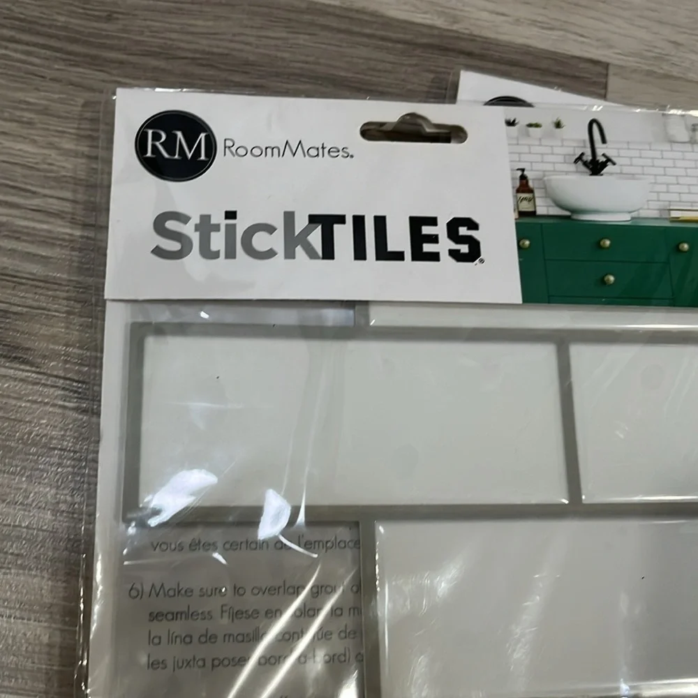 Roommates x3 sticktiles